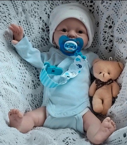 Bambino reborn interamente - , in