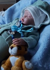 Bébé reborn garçon en
